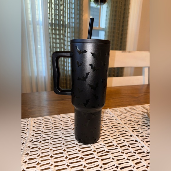 Simple Modern Trek Spooky Bats 40 oz - Picture 2 of 6